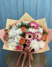 Букет цветов из:  Розы, Герберы и Хризантемы в Андреаполе