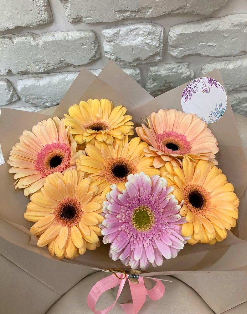 Букет цветов из: Герберы в Андреаполе