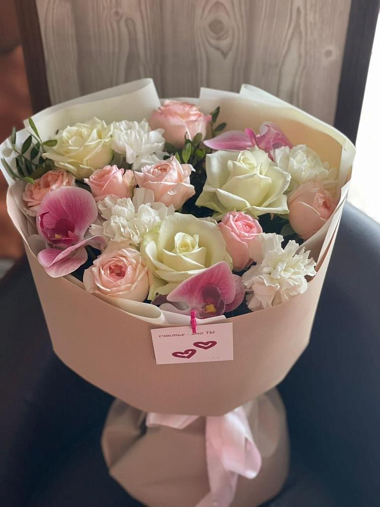 Букет цветов из: Орхидеи, Розы и Гвоздики в Андреаполе