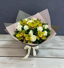 Букет цветов из:  Орхидеи и Розы в Андреаполе