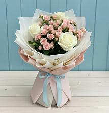 Букет цветов из:  Розы в Андреаполе