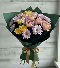 Букет цветов из:  Хризантемы и Розы в Андреаполе