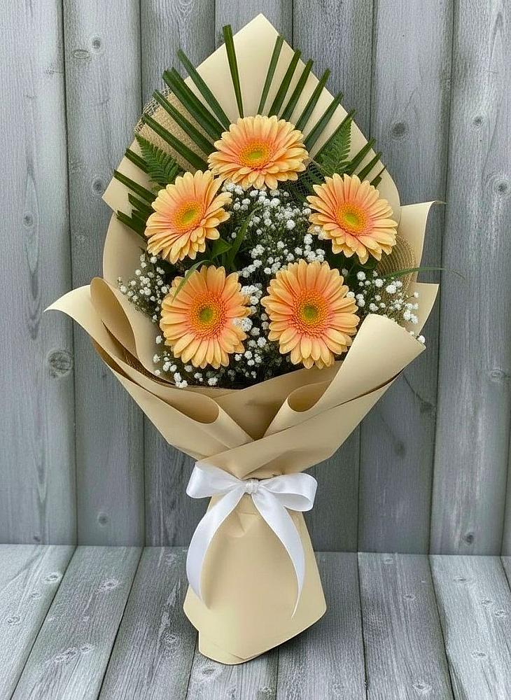 Букет цветов из: Герберы в Андреаполе