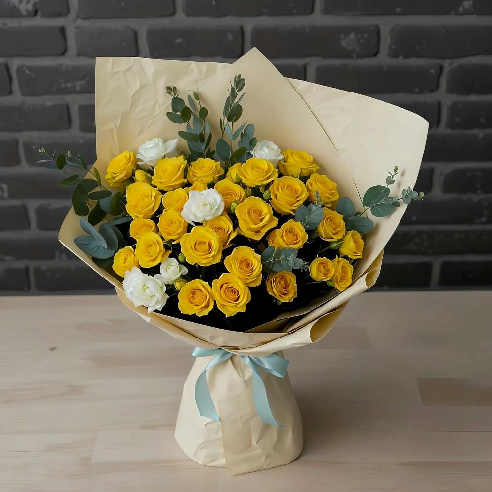 Букет цветов из: Розы в Андреаполе