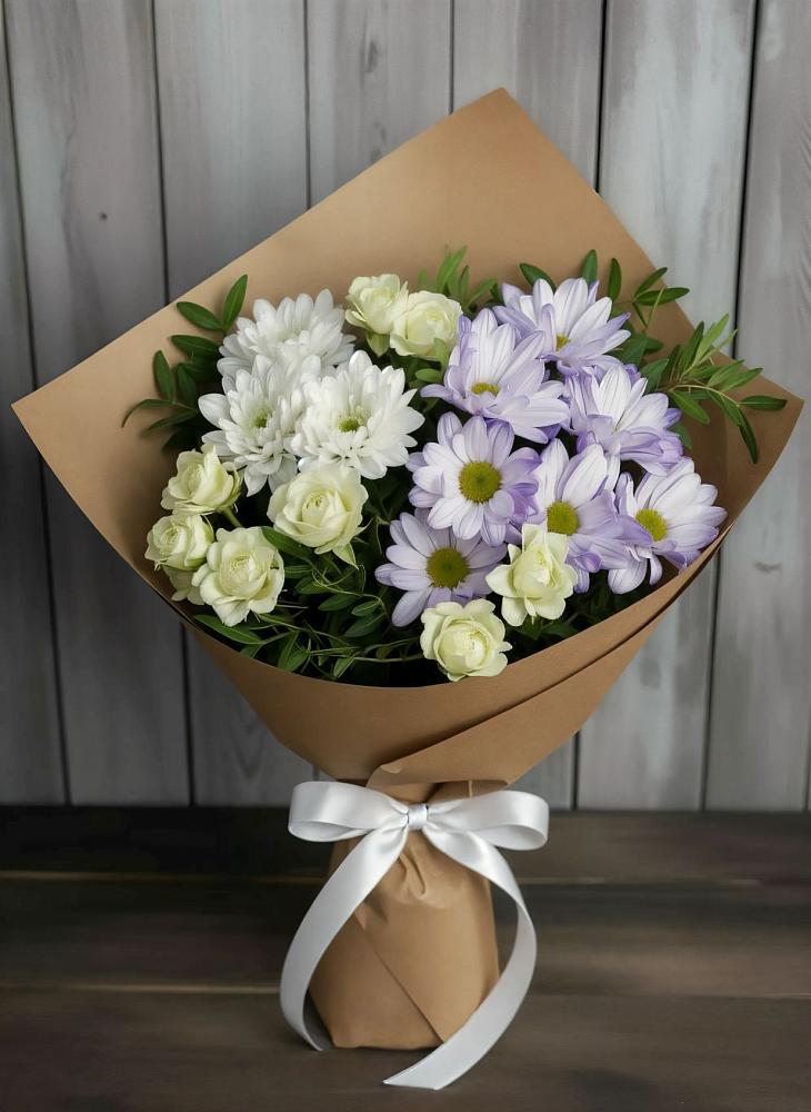 Букет цветов из: Хризантемы и Розы в Андреаполе